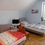 民宿 Motelik Julia 谢德尔采