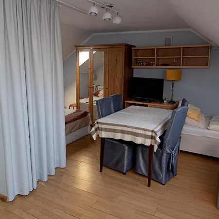 Motelik Julia *