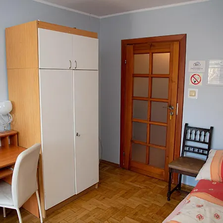Motelik Julia *