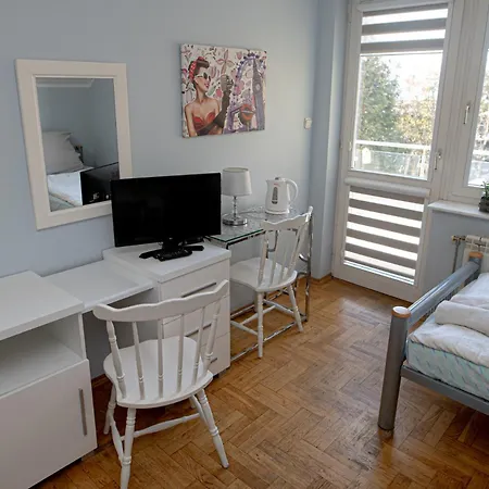 Rum i privatbostad Motelik Julia