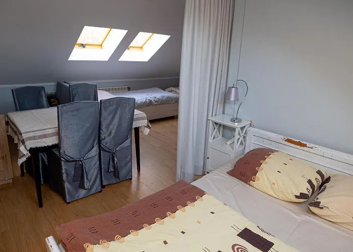 Motelik Julia * سيدلس